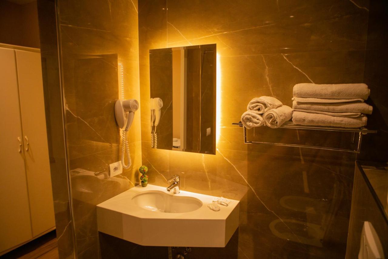 Mare 4* Durres
